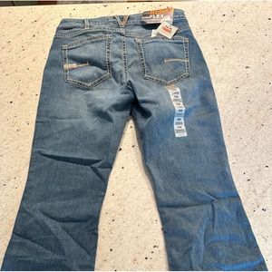 Ariat Women’s Jeans - NWT- Size 30- Bootcut